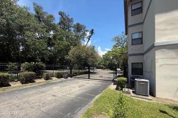 5615 San Juan Ave #105, Jacksonville, FL 32210