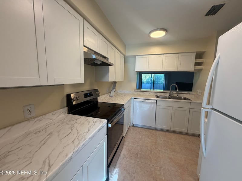5615 San Juan Ave #411, Jacksonville, FL 32210
