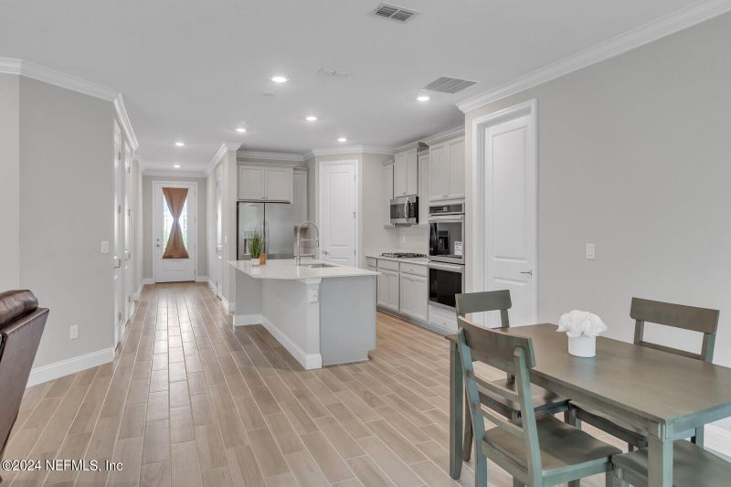 562 Stillwater Blvd, St Johns, FL 32259