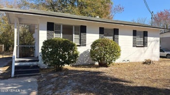 5627 Belafonte Dr, Jacksonville, FL 32209