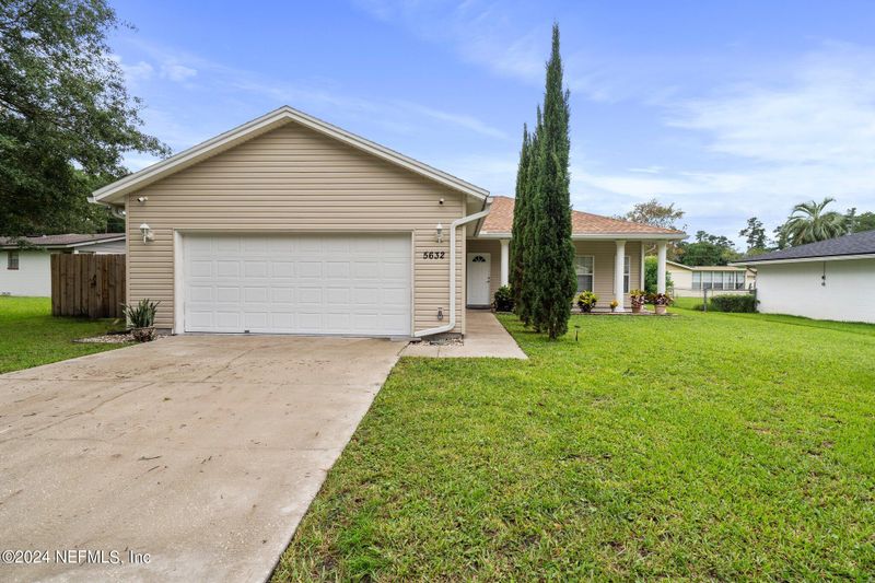 5632 Luella St, Jacksonville, FL 32207