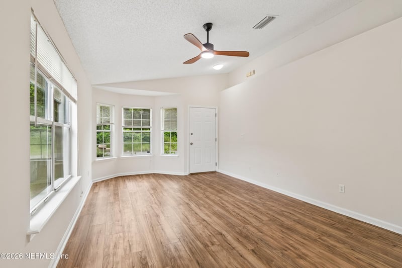5635 Ellis Trace Dr, Jacksonville, FL 32205