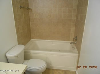 5642 Pinebay Cir S, Jacksonville, FL 32244
