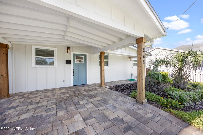 565 Lora St, Neptune Beach, FL 32266