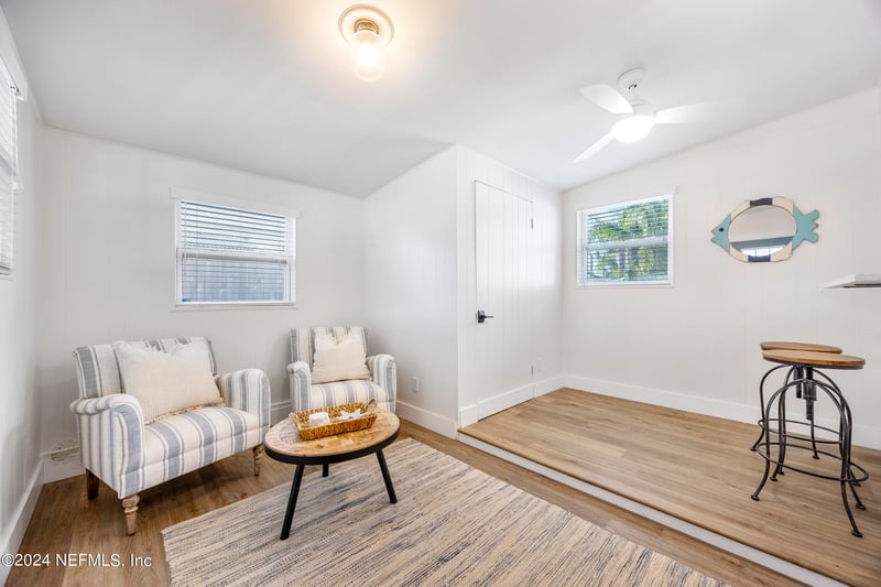 565 Lora St, Neptune Beach, FL 32266