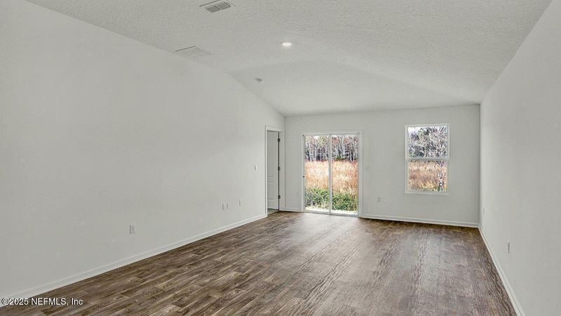 5651 Rustic Thorn Rd, Jacksonville, FL 32219