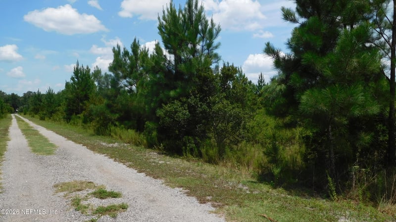 56585 Davis Rd, Callahan, FL 32011