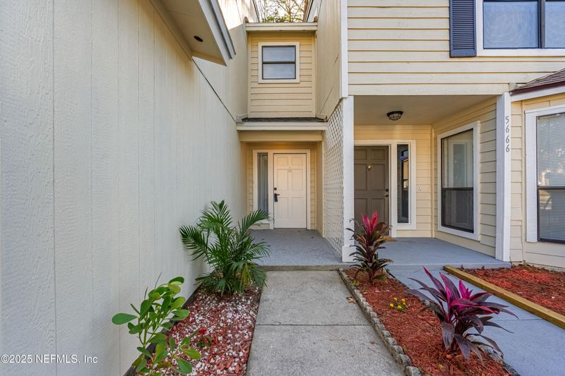 5664 Bryner Dr, Jacksonville, FL 32244