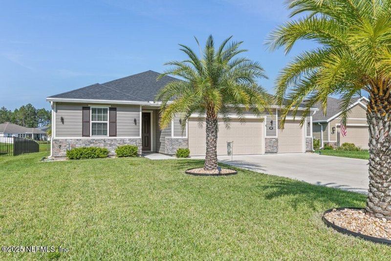567 Flach Dr, St Johns, FL 32259