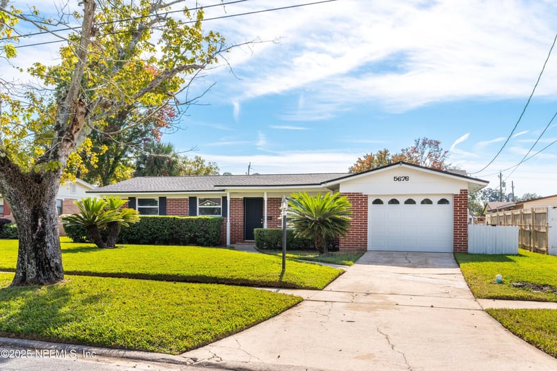 5676 Flagstaff Rd, Jacksonville, FL 32207