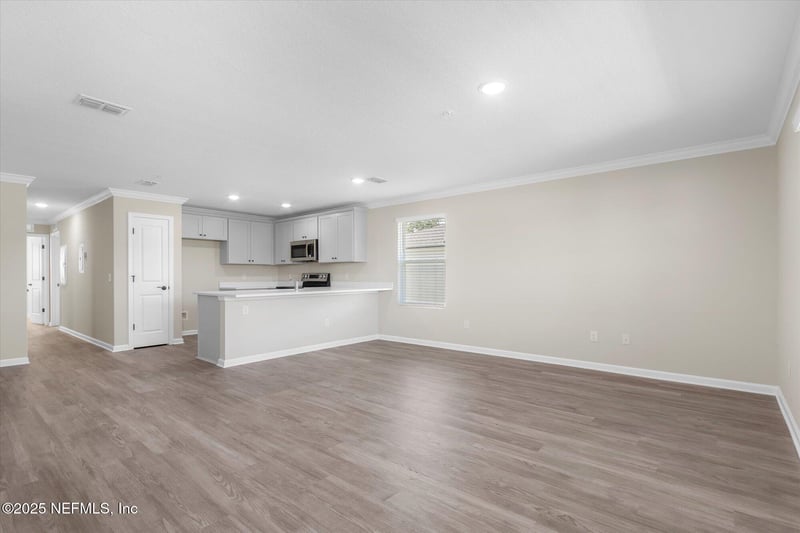 5677 George Ct, Jacksonville, FL 32277