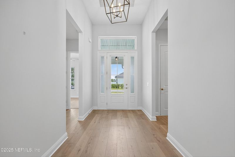 568 Silver Pine Dr, St Augustine, FL 32092