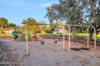 569 Golden Links Dr, Orange Park, FL 32073
