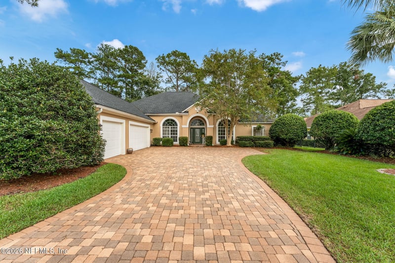 569 Golden Links Dr, Orange Park, FL 32073