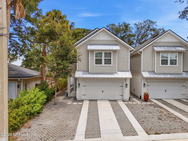 57 Sherry Dr, Atlantic Beach, FL 32233