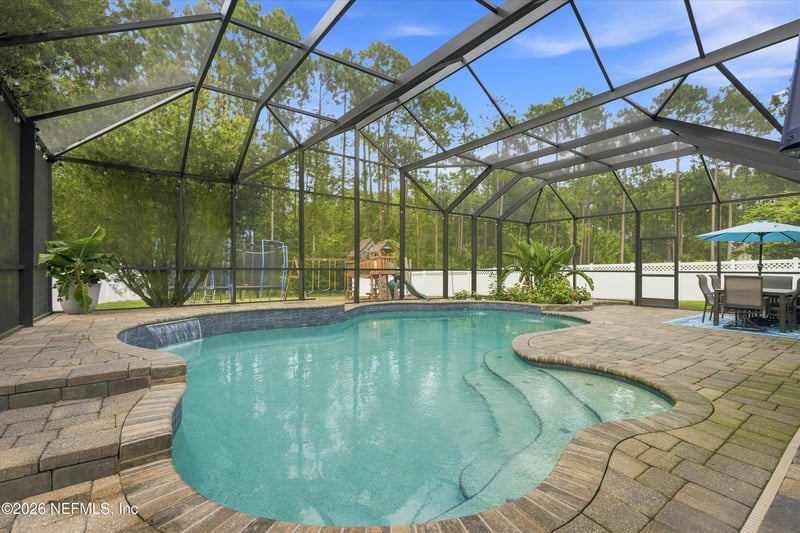 570 Saddlestone Dr, St Johns, FL 32259