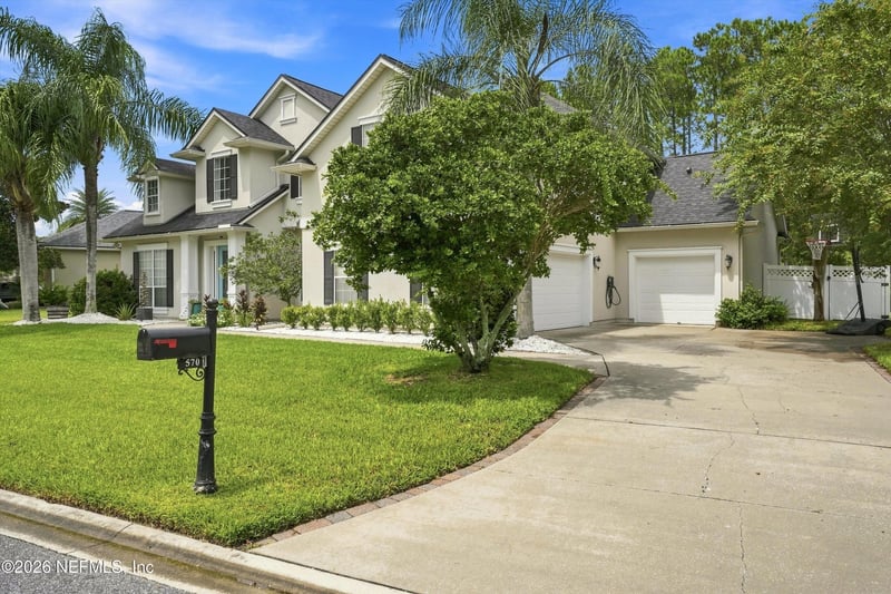 570 Saddlestone Dr, St Johns, FL 32259