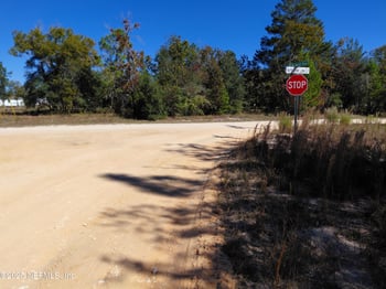 5706 N Crater Lake Cir, Keystone Heights, FL 32656