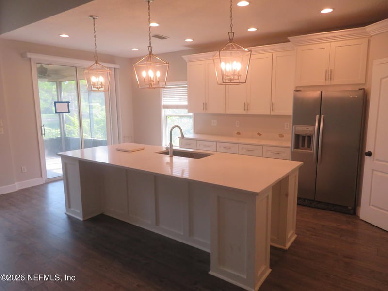 5715 Rainbow Lake Dr N, Jacksonville, FL 32258