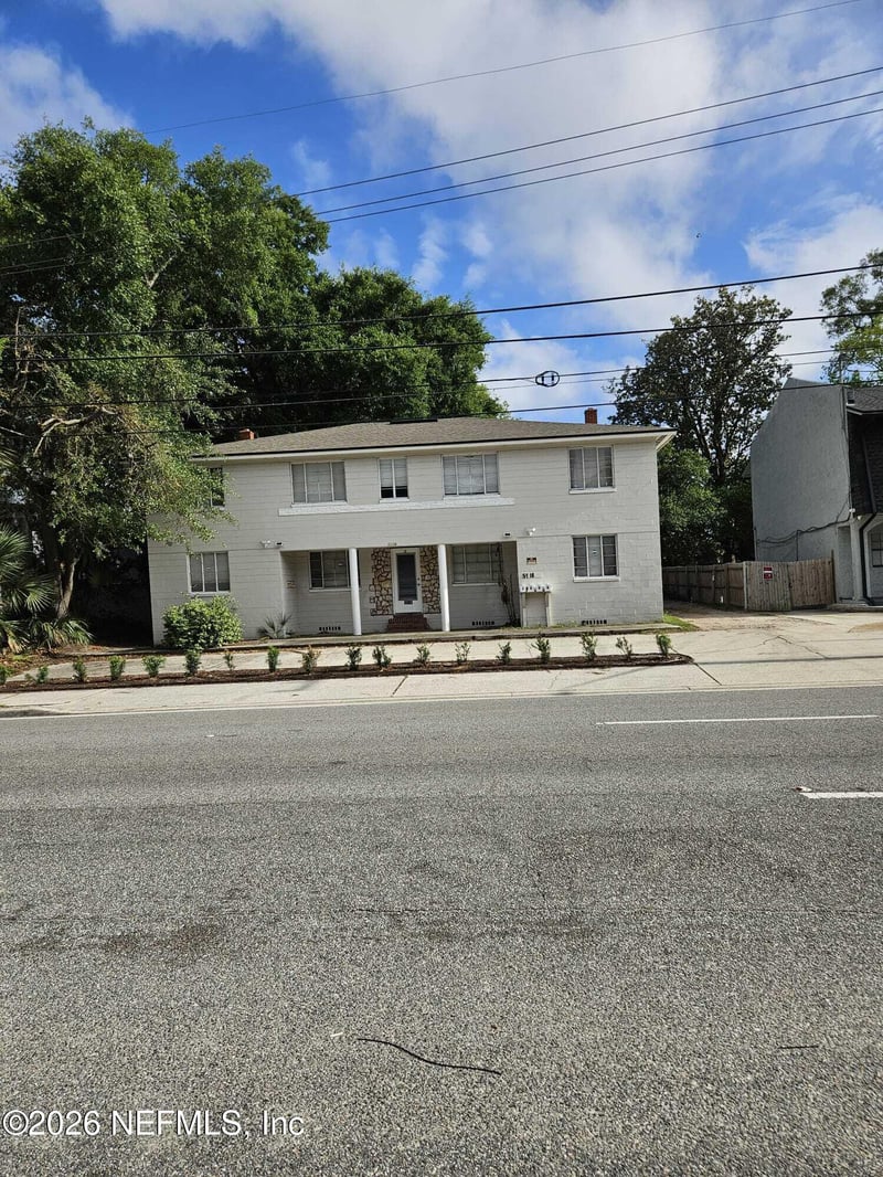 5718 Merrill Rd, Jacksonville, FL 32277