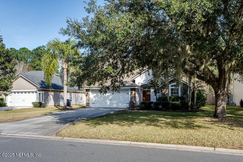 572 N Bridgestone Ave, St Johns, FL 32259