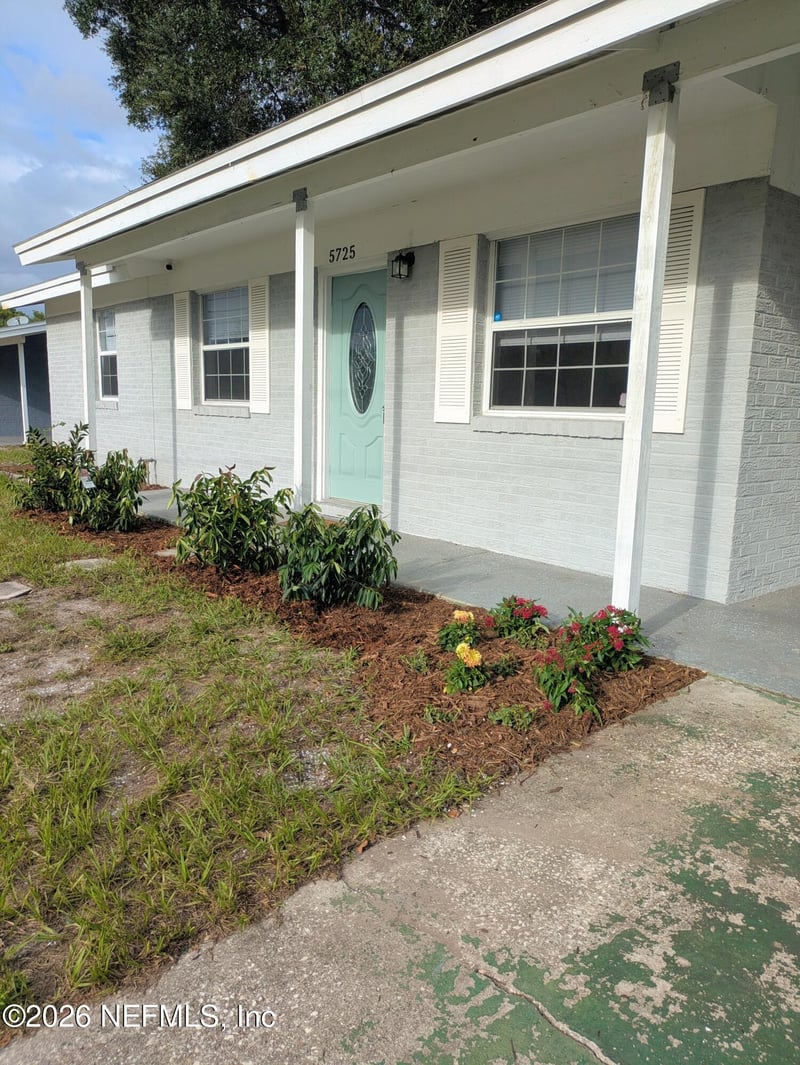 5725 Hillman Dr, Jacksonville, FL 32244