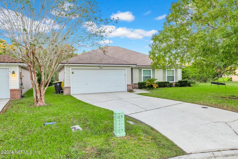 5731 Suwanee Park Ct, Jacksonville, FL 32244