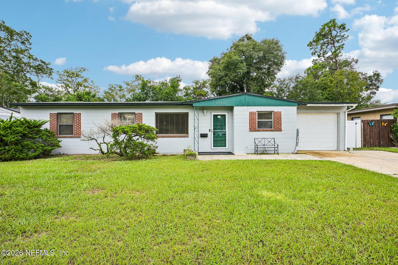 5732 Cedar Forest Dr S, Jacksonville, FL 32210