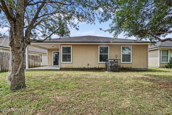 5759 Village Pond Cir, Jacksonville, FL 32210