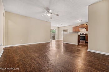 5759 Village Pond Cir, Jacksonville, FL 32210