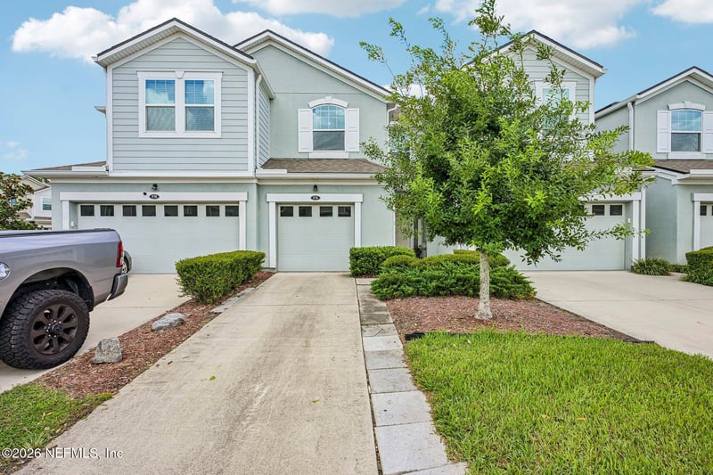 576 Richmond Dr, St Johns, FL 32259