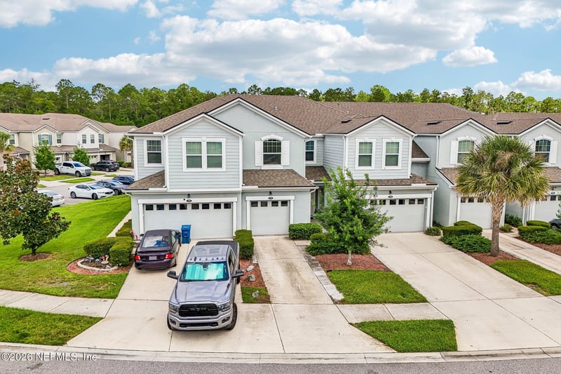 576 Richmond Dr, St Johns, FL 32259