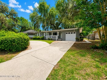 5774 Cedar Oaks Dr, Jacksonville, FL 32210