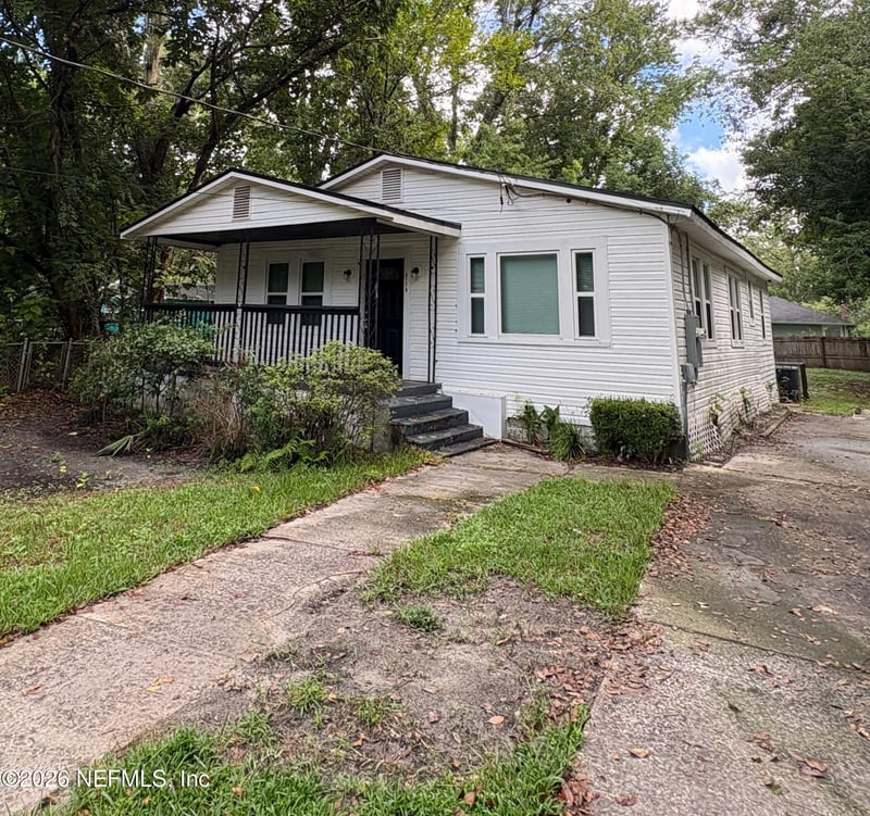 5779 SW Carver Cir SW, Jacksonville, FL 32208