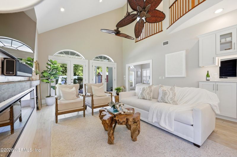 580 34th Ave S, Jacksonville Beach, FL 32250