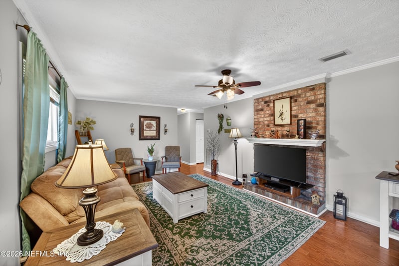 580 Arthur Moore Dr, Green Cove Springs, FL 32043