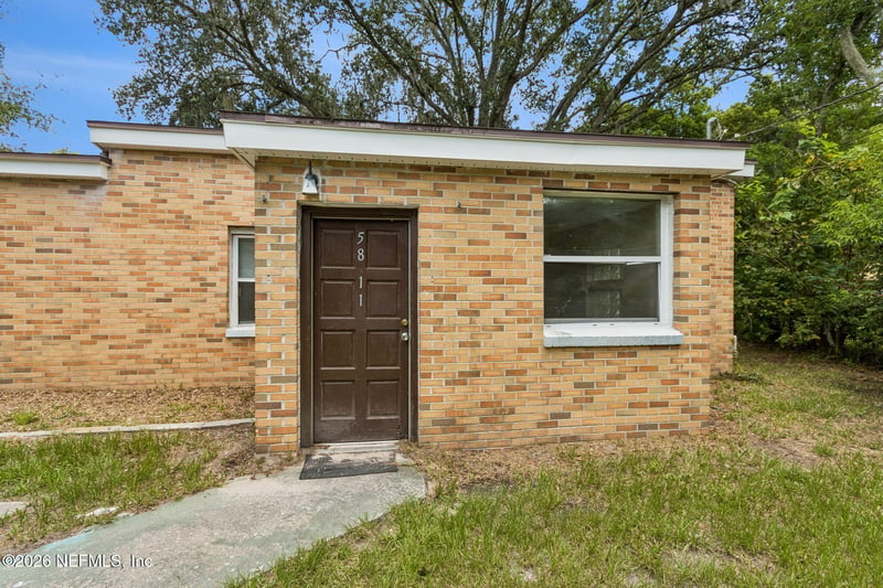 5811 Hollyhock Rd, Jacksonville, FL 32209