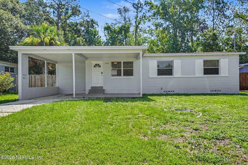 5811 Norde Dr E, Jacksonville, FL 32244