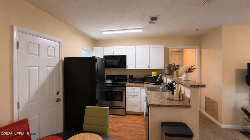 5812 Blackthorn Rd, Jacksonville, FL 32244