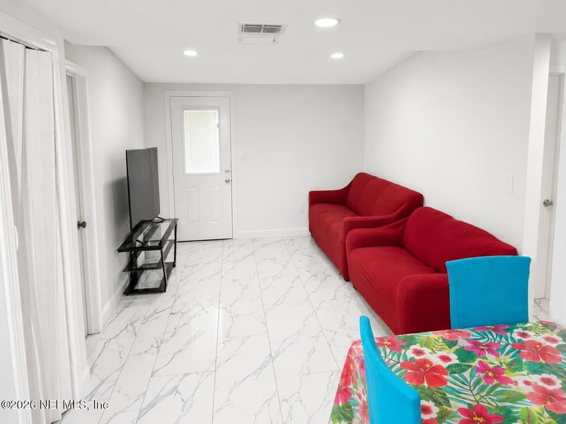 5813 Ridgeway Rd E, Jacksonville, FL 32244
