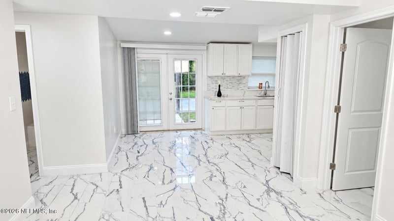 5813 Ridgeway Rd E, Jacksonville, FL 32244