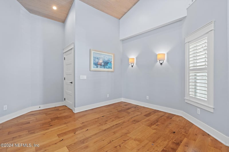 582 Coastal Oak Ln, Atlantic Beach, FL 32233