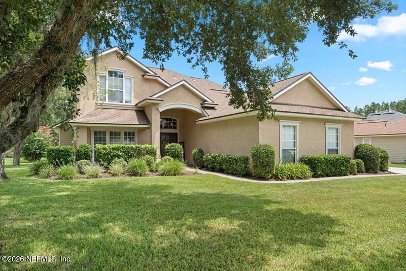 584 Chestwood Chase Dr, Orange Park, FL 32065