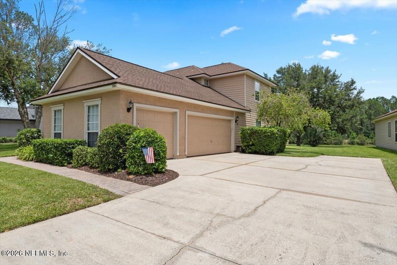 584 Chestwood Chase Dr, Orange Park, FL 32065