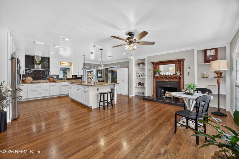 5843 Ovella Rd, Jacksonville, FL 32244