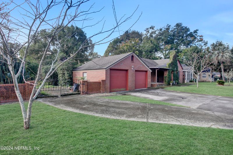 586 E 58th St, Jacksonville, FL 32208