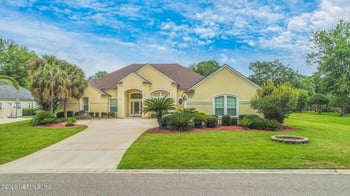 586 Golden Links Dr, Orange Park, FL 32073
