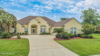 586 Golden Links Dr, Orange Park, FL 32073