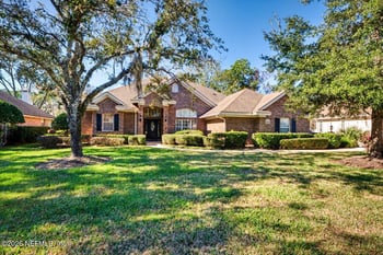 586 Thornwood Ln, Orange Park, FL 32073