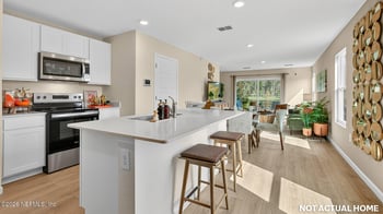 5863 Victoria Creek Ln, Jacksonville, FL 32219